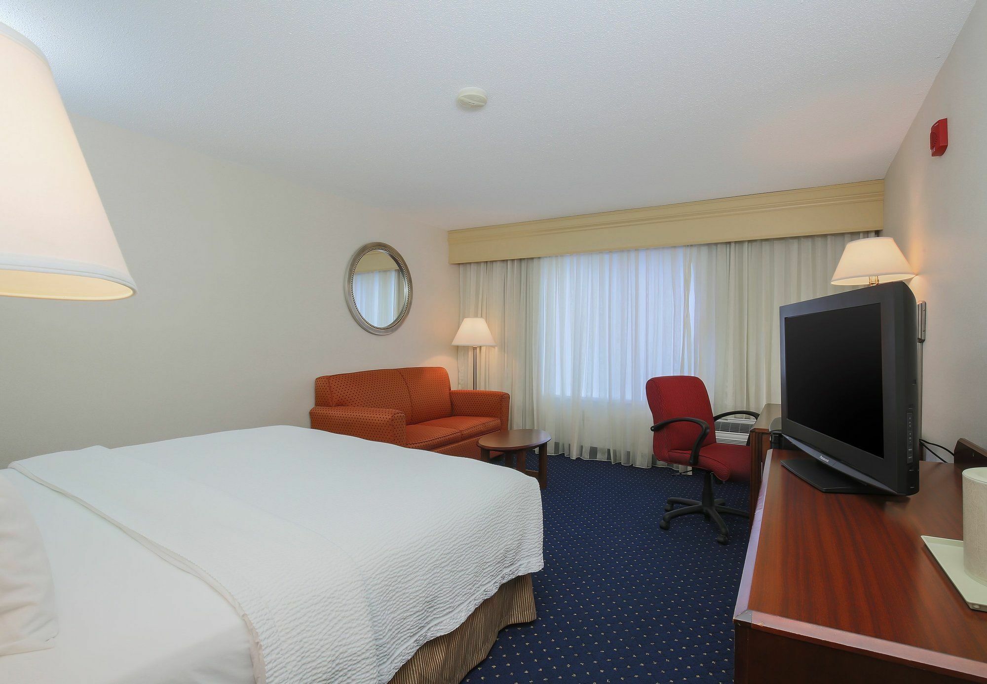 Courtyard By Marriott Topeka Exterior photo